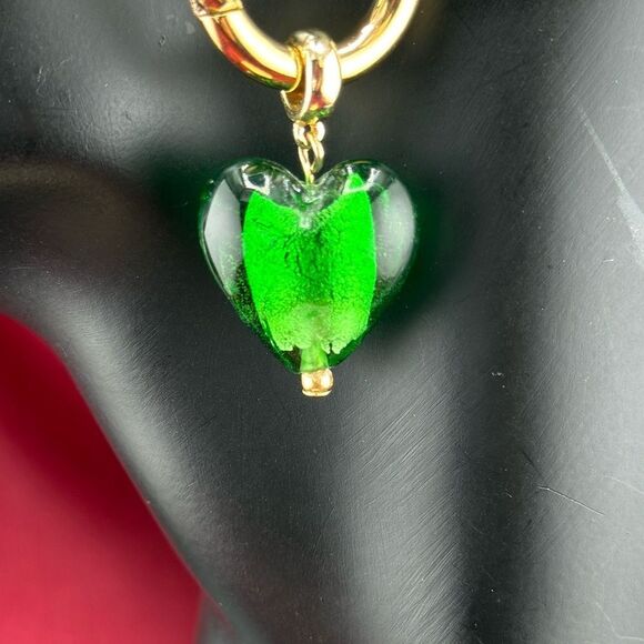 Emerald Green Glass Heart Earrings – Elegant & Timeless 💚 - Picture 7 of 8